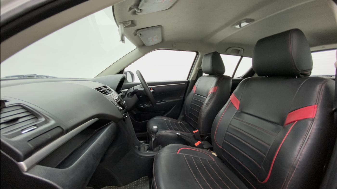 2012 Maruti Swift ZDI, Diesel, Manual, 33,461 km, Right Side Front Door Cabin