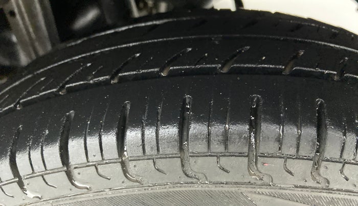 2018 Maruti Alto 800 LXI, Petrol, Manual, 18,750 km, Left Rear Tyre Tread