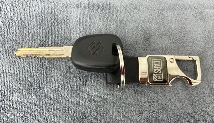 2018 Maruti Alto 800 LXI, Petrol, Manual, 18,750 km, Key Close Up