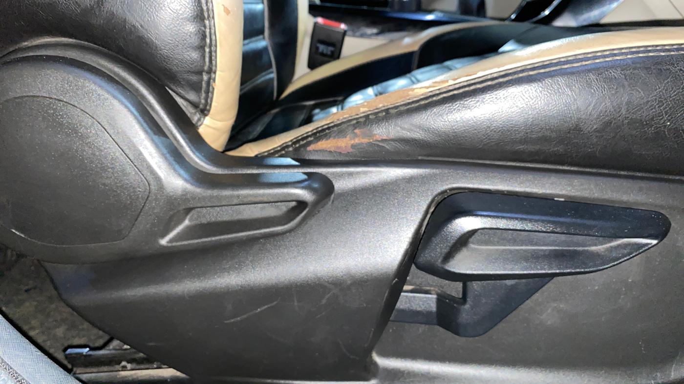 2021 Tata NEXON XZ PLUS DIESEL, Diesel, Manual, 79,830 km, Driver Side Adjustment Panel