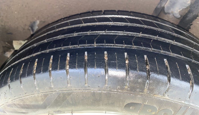 2021 Toyota Glanza G, Petrol, Manual, 33,172 km, Left Rear Tyre Tread