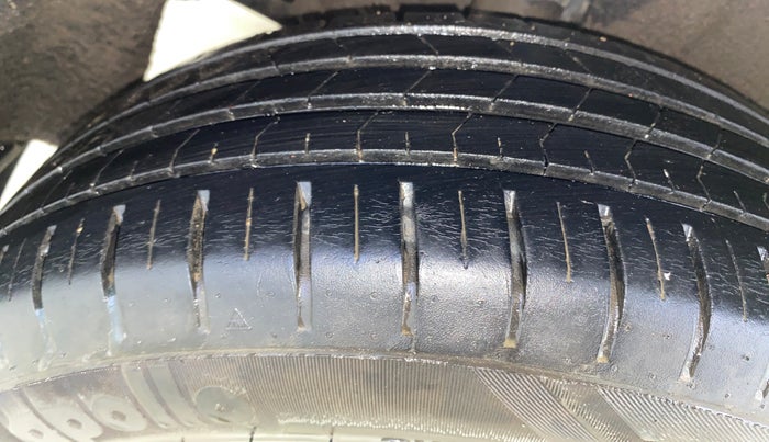 2021 Toyota Glanza G, Petrol, Manual, 33,172 km, Right Rear Tyre Tread