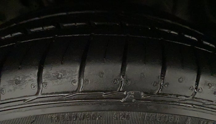 2018 Ford FREESTYLE TREND 1.2 PETROL, Petrol, Manual, 33,314 km, Left Front Tyre Tread