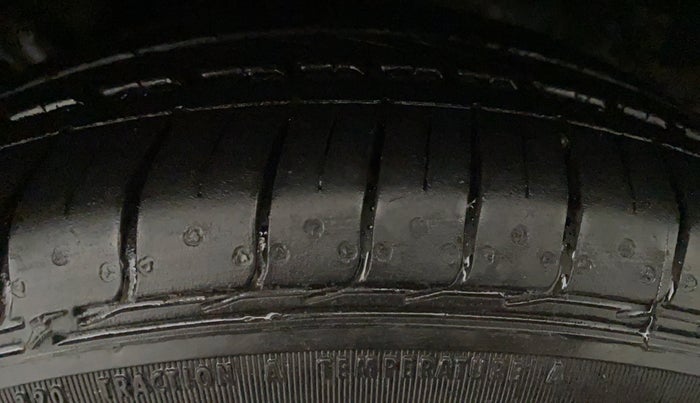 2018 Ford FREESTYLE TREND 1.2 PETROL, Petrol, Manual, 33,314 km, Left Rear Tyre Tread