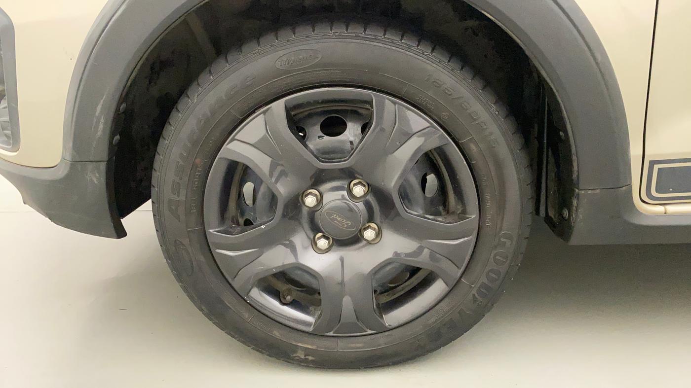 2018 Ford FREESTYLE TREND 1.2 PETROL, Petrol, Manual, 33,314 km, Left Front Wheel