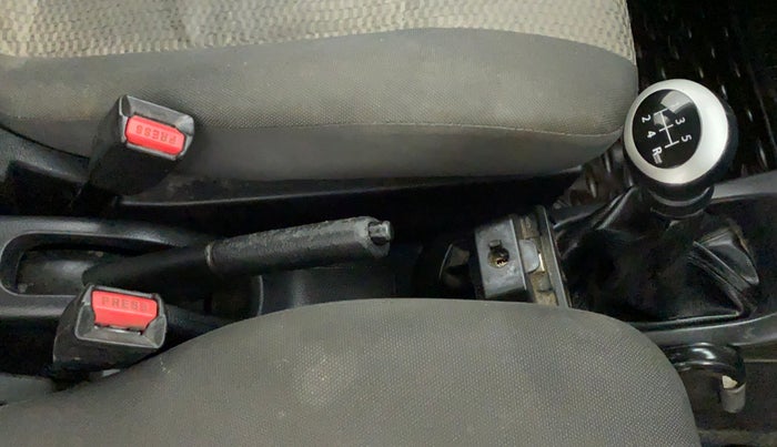 2015 Maruti Wagon R 1.0 LXI, Petrol, Manual, 26,677 km, Gear Lever