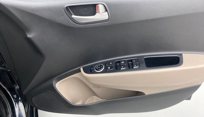 2015 Hyundai Xcent SX 1.2 (O), Petrol, Manual, 40,791 km, Driver Side Door Panels Control