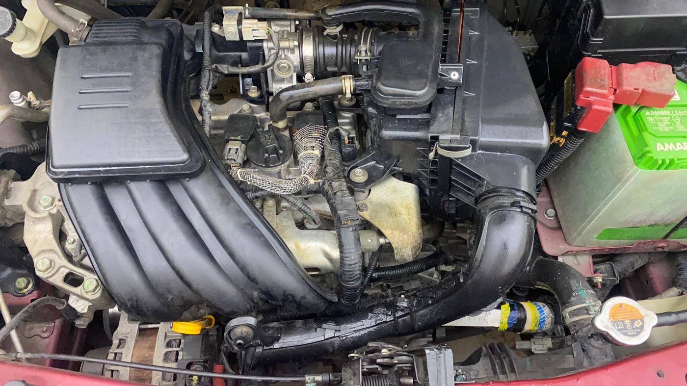 2015 Nissan Micra Active XV, Petrol, Manual, 96,294 km, Engine View