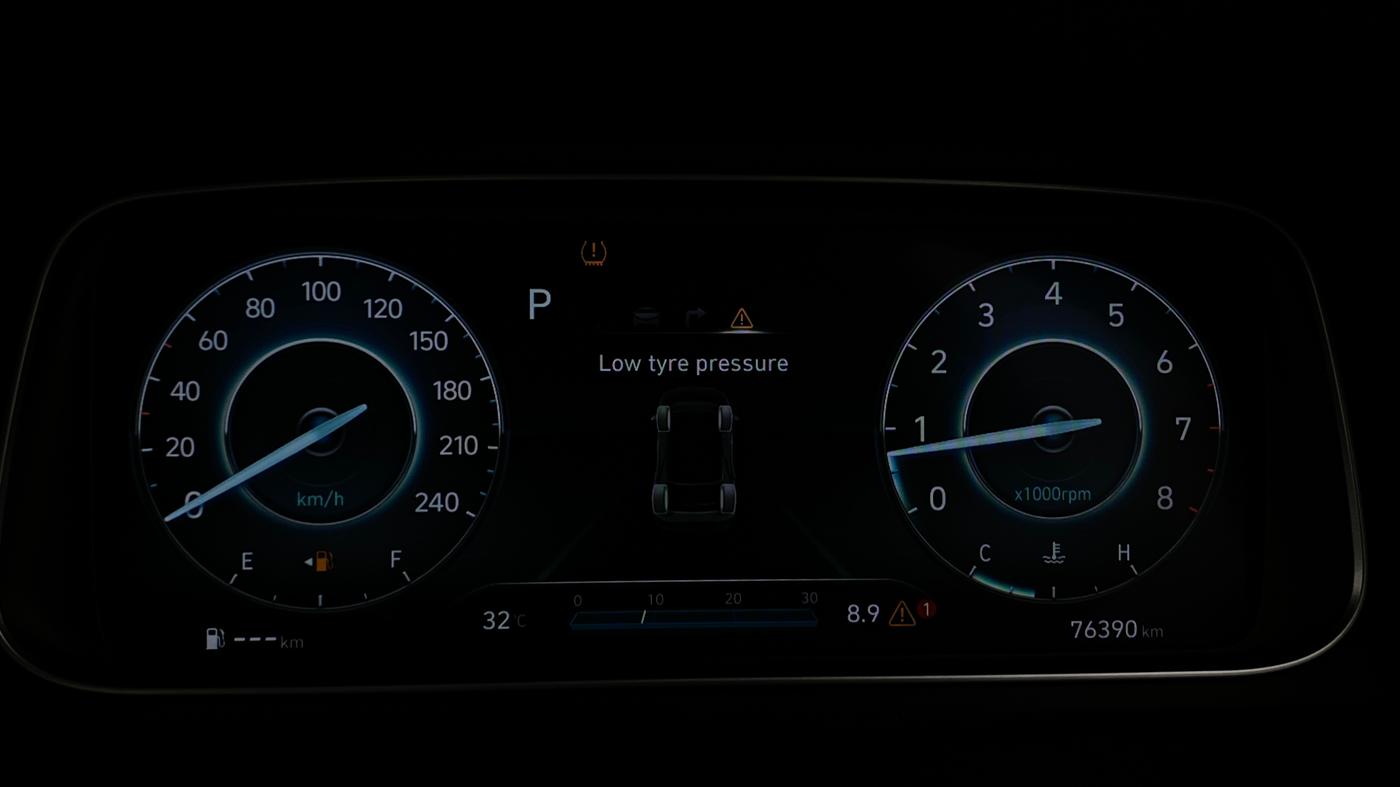 2022 Hyundai ALCAZAR 2.0 SIGNATURE (O) AT 6STR, Petrol, Automatic, 76,386 km, Odometer Image