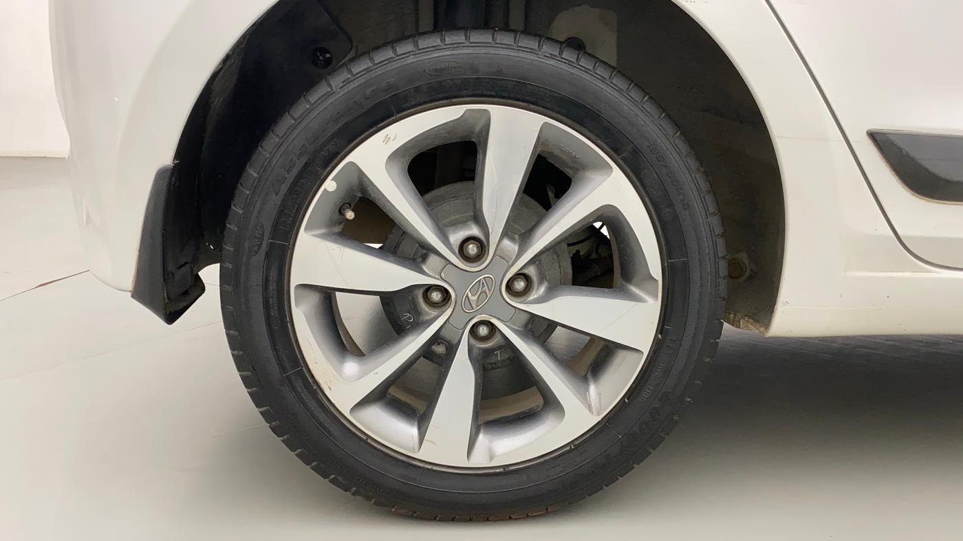 2016 Hyundai Elite i20 ASTA 1.2 (O), Petrol, Manual, 46,941 km, Right Rear Wheel
