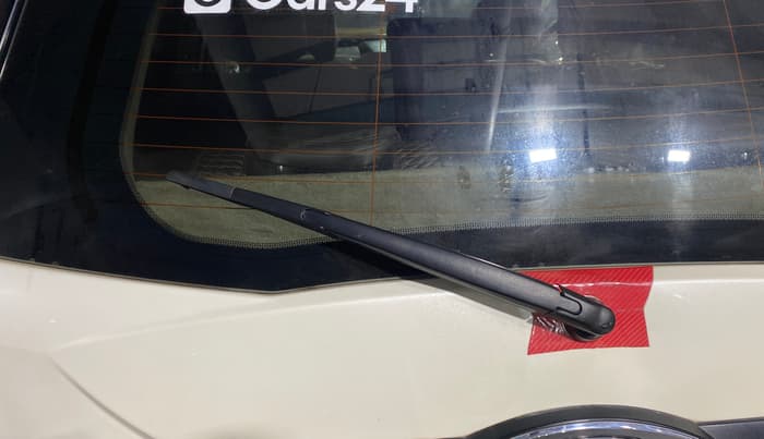 2017 Mahindra XUV500 G AT, Petrol, Automatic, 33,108 km, Rear Wiper