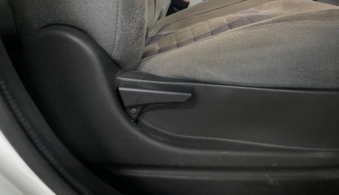 2019 Tata NEXON XM PETROL, Petrol, Manual, 49,286 km, Driver Side Adjustment Panel