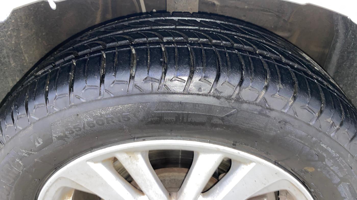 2018 Toyota YARIS V MT, Petrol, Manual, 36,089 km, Right Front Tyre Tread