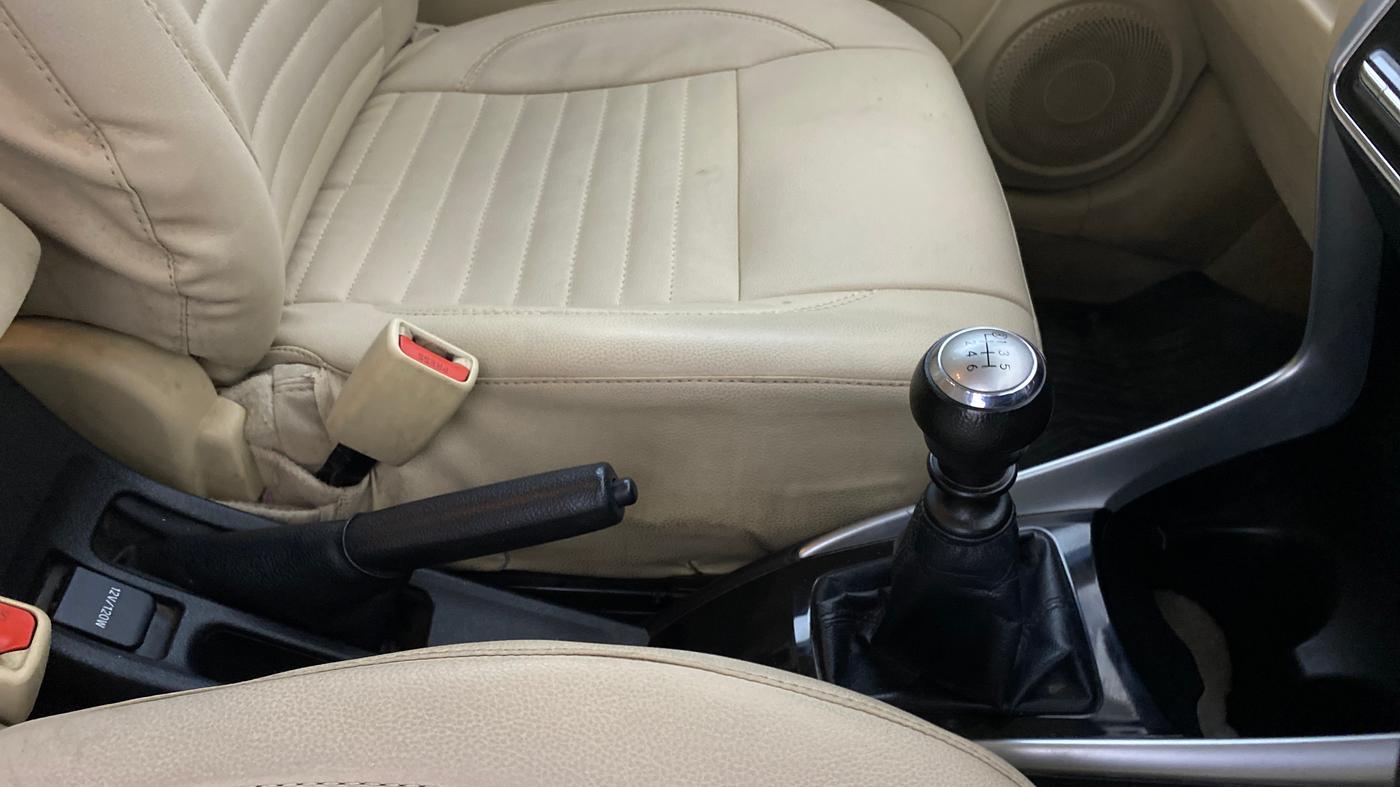 2018 Toyota YARIS V MT, Petrol, Manual, 36,089 km, Gear Lever