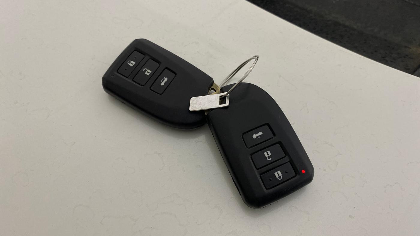 2018 Toyota YARIS V MT, Petrol, Manual, 36,089 km, Key Close Up
