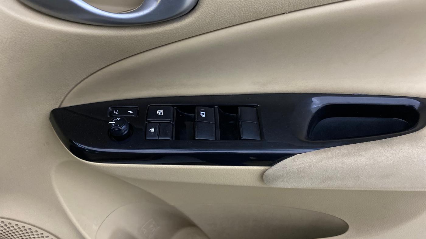 2018 Toyota YARIS V MT, Petrol, Manual, 36,089 km, Driver Side Door Panels Control