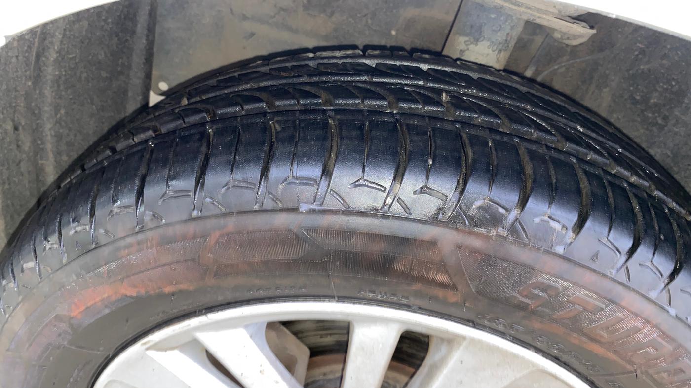 2018 Toyota YARIS V MT, Petrol, Manual, 36,089 km, Left Front Tyre Tread