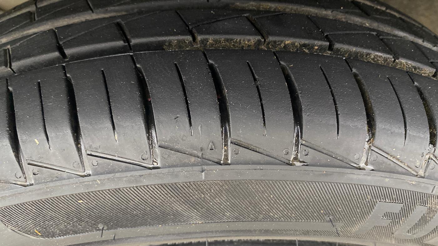 2025 Maruti S PRESSO VXI Plus AMT, Petrol, Automatic, 3,144 km, Left Front Tyre Tread