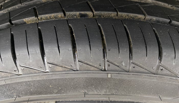 2025 Maruti S PRESSO VXI Plus AMT, Petrol, Automatic, 3,144 km, Left Rear Tyre Tread