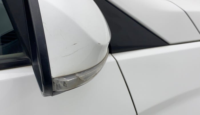 2019 Hyundai NEW SANTRO SPORTZ CNG, CNG, Manual, 1,19,947 km, Right rear-view mirror - Indicator light not working