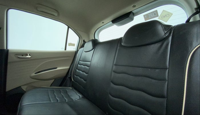2019 Hyundai NEW SANTRO SPORTZ CNG, CNG, Manual, 1,19,947 km, Right Side Rear Door Cabin