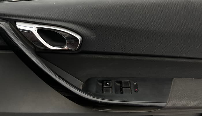 2018 Tata TIGOR XZA PETROL, Petrol, Automatic, 52,982 km, Driver Side Door Panels Control