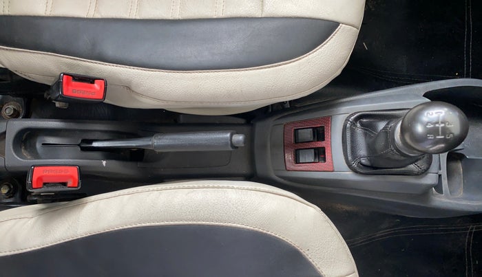 2016 Maruti Alto 800 LXI, Petrol, Manual, 72,981 km, Gear Lever