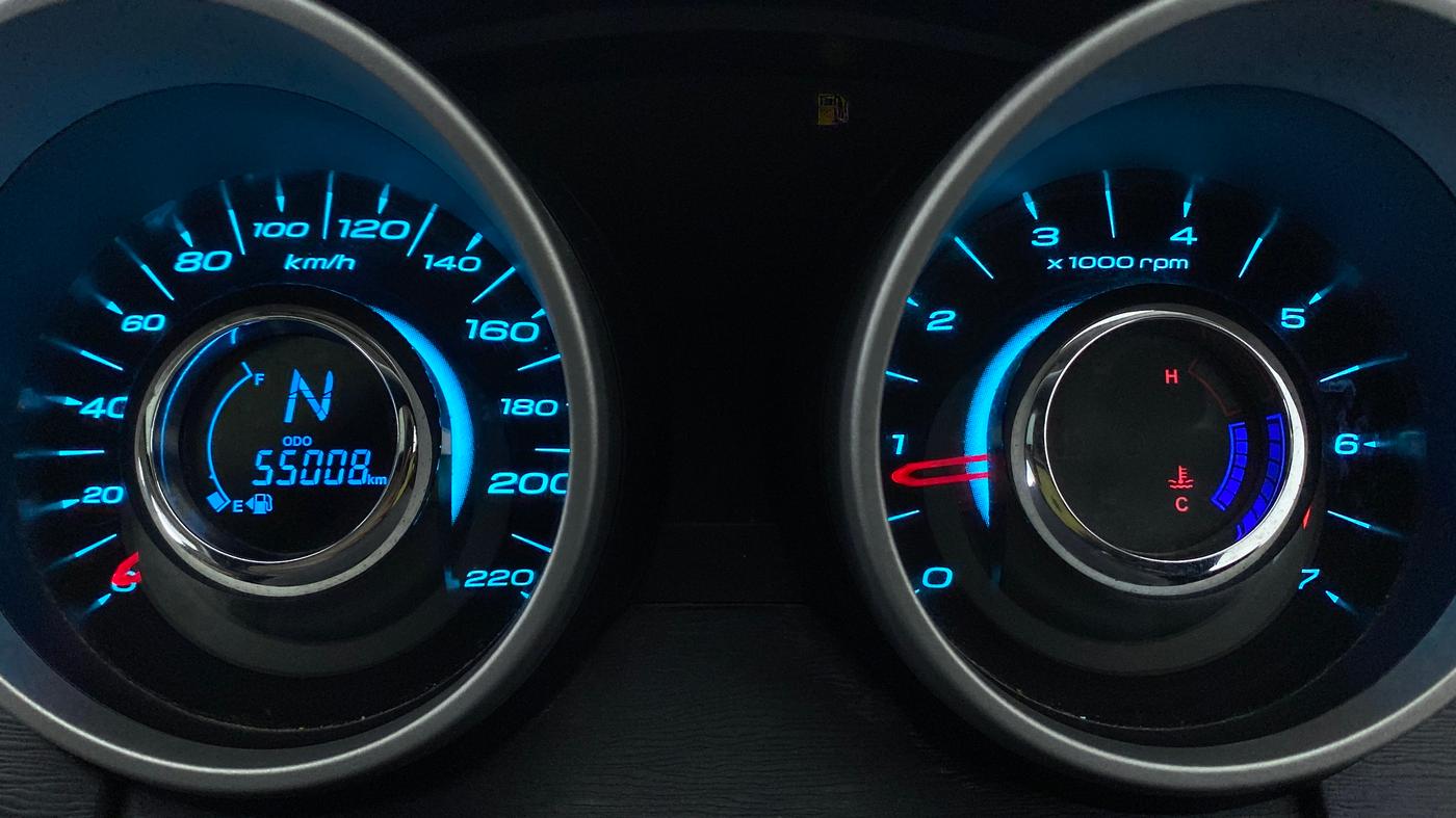 2017 Mahindra XUV500 W10 FWD, Diesel, Manual, 55,145 km, Odometer Image