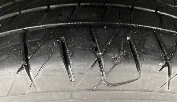 2018 Hyundai Creta SX AT 1.6 PETROL, Petrol, Automatic, 77,463 km, Right Rear Tyre Tread