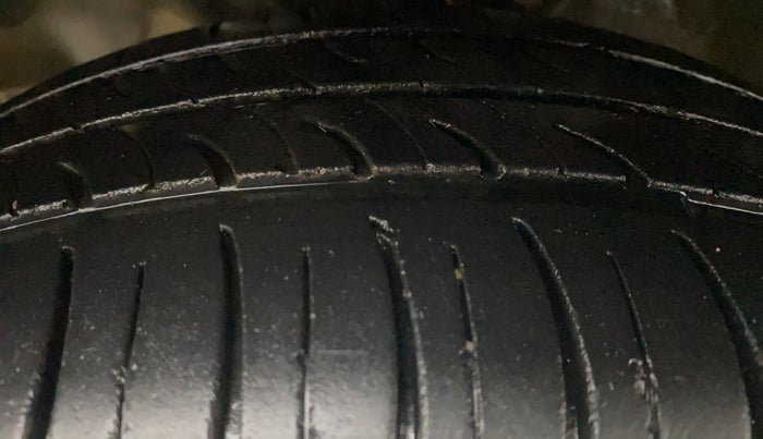 2017 Honda Jazz 1.2L I-VTEC V AT, Petrol, Automatic, 96,792 km, Left Front Tyre Tread