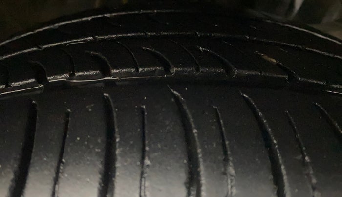 2017 Honda Jazz 1.2L I-VTEC V AT, Petrol, Automatic, 96,792 km, Right Front Tyre Tread