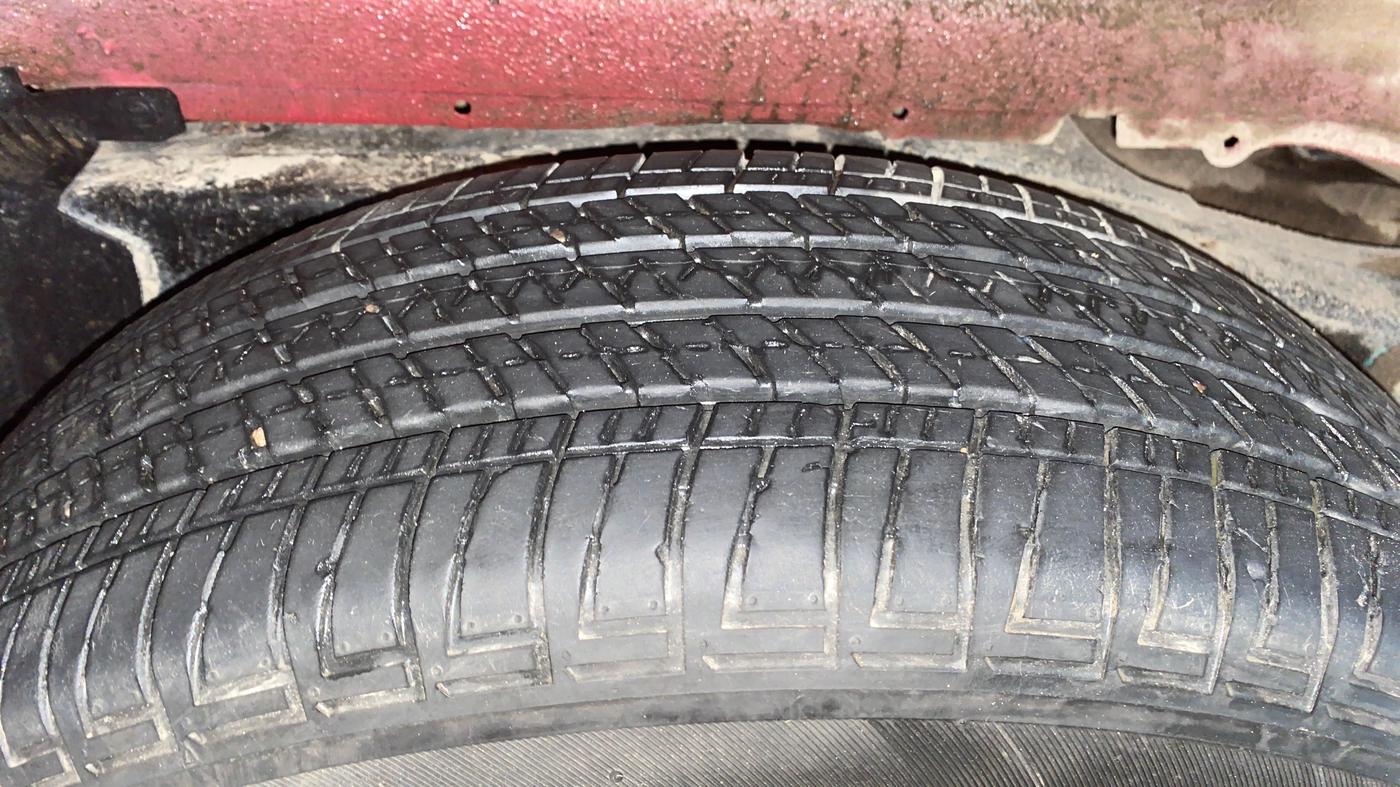 2022 Mahindra SCORPIO CLASSIC S11 MT 7S CC, Diesel, Manual, 25,948 km, Left Rear Tyre Tread