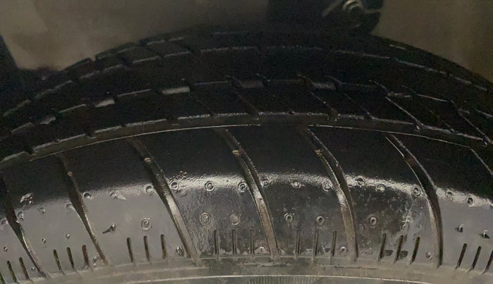 2019 Maruti Celerio VXI, Petrol, Manual, 3,807 km, Left Front Tyre Tread