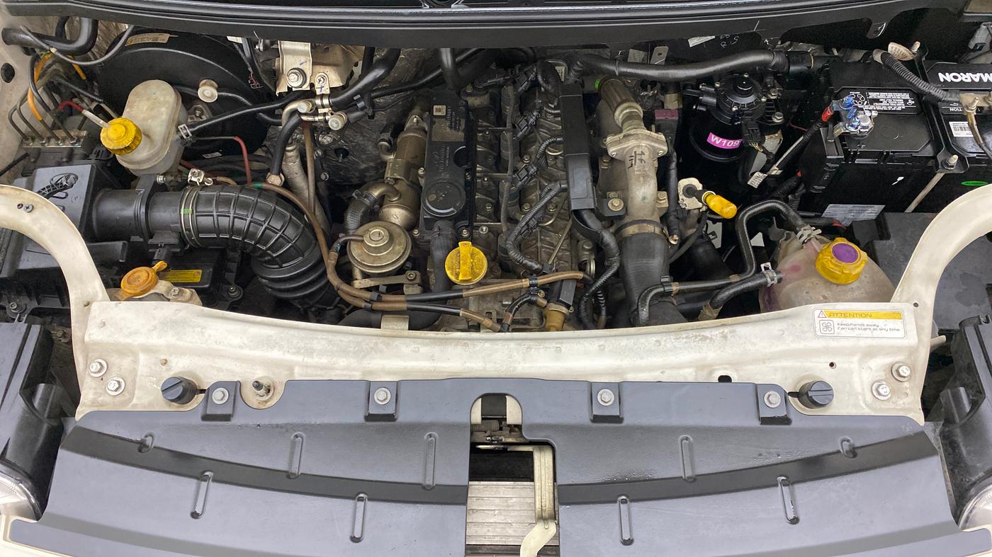 2019 Mahindra TUV 300 PLUS P8, Diesel, Manual, 65,674 km, Open Bonet