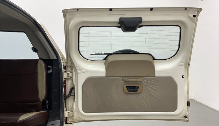 2019 Mahindra TUV 300 PLUS P8, Diesel, Manual, 65,674 km, Boot Door Open