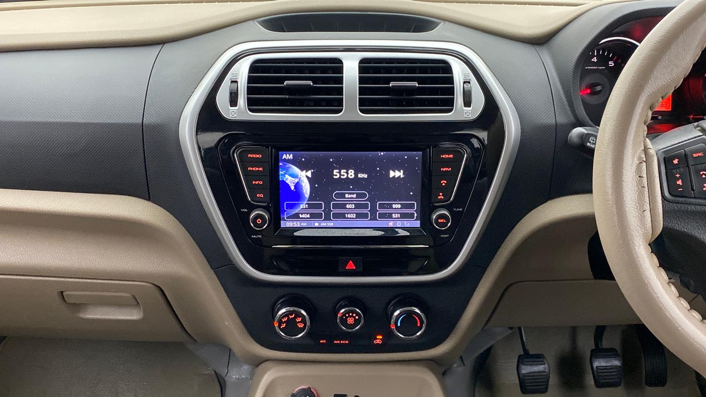 2019 Mahindra TUV 300 PLUS P8, Diesel, Manual, 65,674 km, Air Conditioner