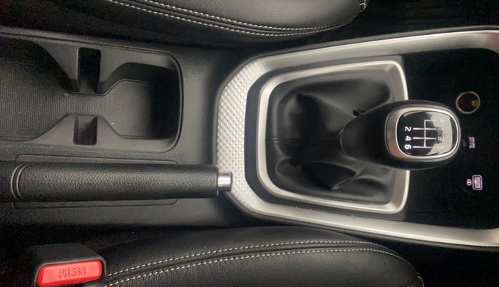 2022 KIA SONET HTX 1.5, Diesel, Manual, 36,562 km, Gear Lever