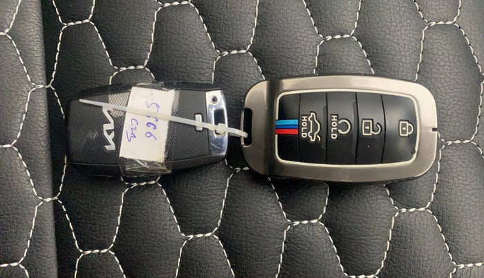 2022 KIA SONET HTX 1.5, Diesel, Manual, 36,562 km, Key Close Up