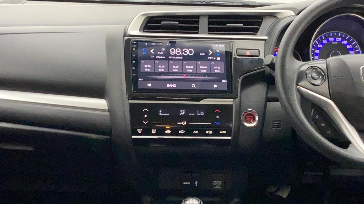 2017 Honda WR-V 1.5L I-DTEC VX MT, Diesel, Manual, 68,770 km, Air Conditioner
