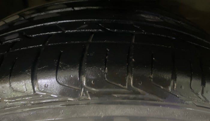 2022 Tata NEXON XZ PLUS PETROL, Petrol, Manual, 45,586 km, Right Front Tyre Tread