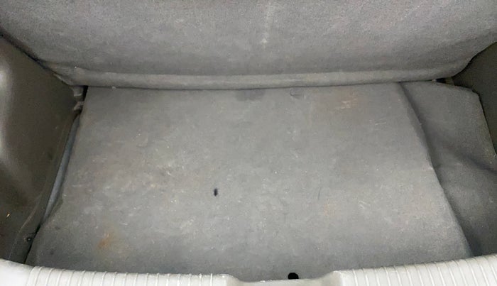 2013 Hyundai i10 MAGNA 1.2, Petrol, Manual, 66,847 km, Boot Inside