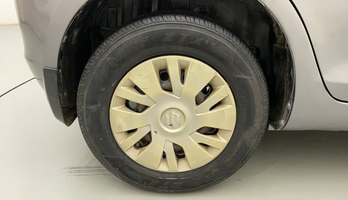 2013 Maruti Swift VXI, Petrol, Manual, 82,511 km, Right Rear Wheel