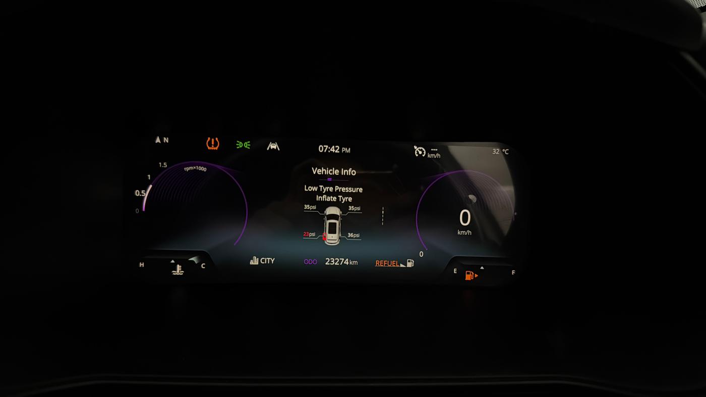 2024 Tata Harrier FEARLESS PLUS DUAL TONE, Diesel, Manual, 23,262 km, Odometer Image