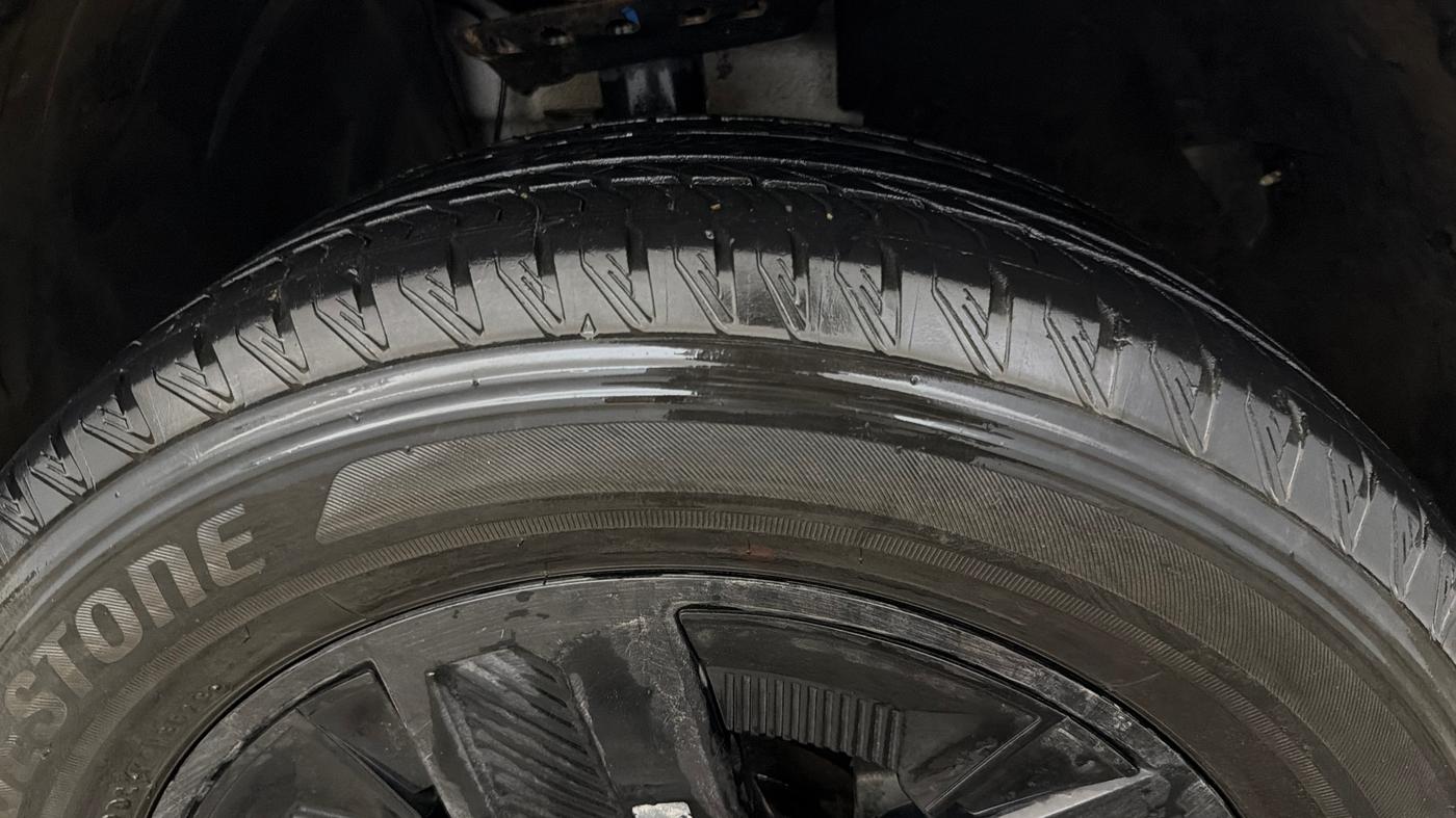 2024 Tata Harrier FEARLESS PLUS DUAL TONE, Diesel, Manual, 23,262 km, Right Front Tyre Tread