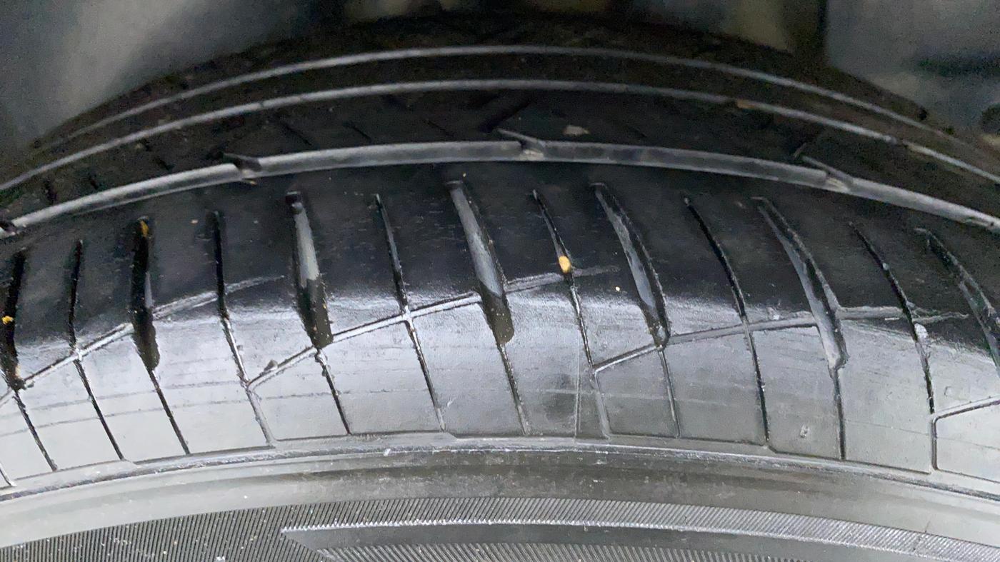 2019 Hyundai Creta 1.6 VTVT SX AUTO, Petrol, Automatic, 23,373 km, Left Rear Tyre Tread