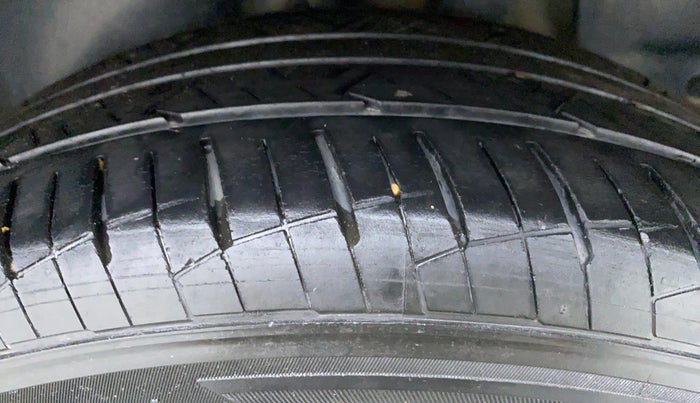 2019 Hyundai Creta 1.6 VTVT SX AUTO, Petrol, Automatic, 23,373 km, Left Rear Tyre Tread