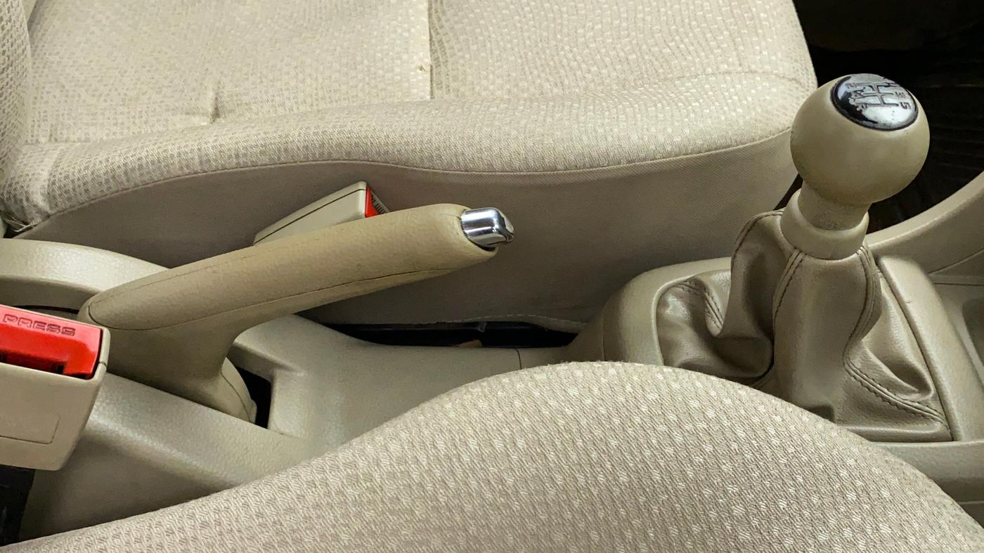 2013 Maruti Swift Dzire VDI, Diesel, Manual, 76,002 km, Gear Lever