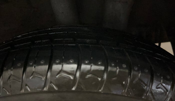 2017 Hyundai Grand i10 SPORTZ (O) AT 1.2 KAPPA VTVT, Petrol, Automatic, 38,356 km, Left Rear Tyre Tread