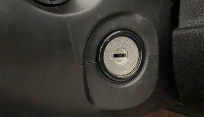 2014 Maruti Swift VXI, Petrol, Manual, 92,804 km, Keyless Start/ Stop Button