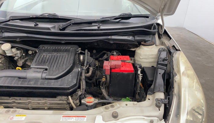 2014 Maruti Swift VXI, Petrol, Manual, 92,804 km, Engine View - Left